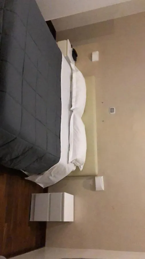 نابولي Hotel Cesare Rosaroll 14 0*,